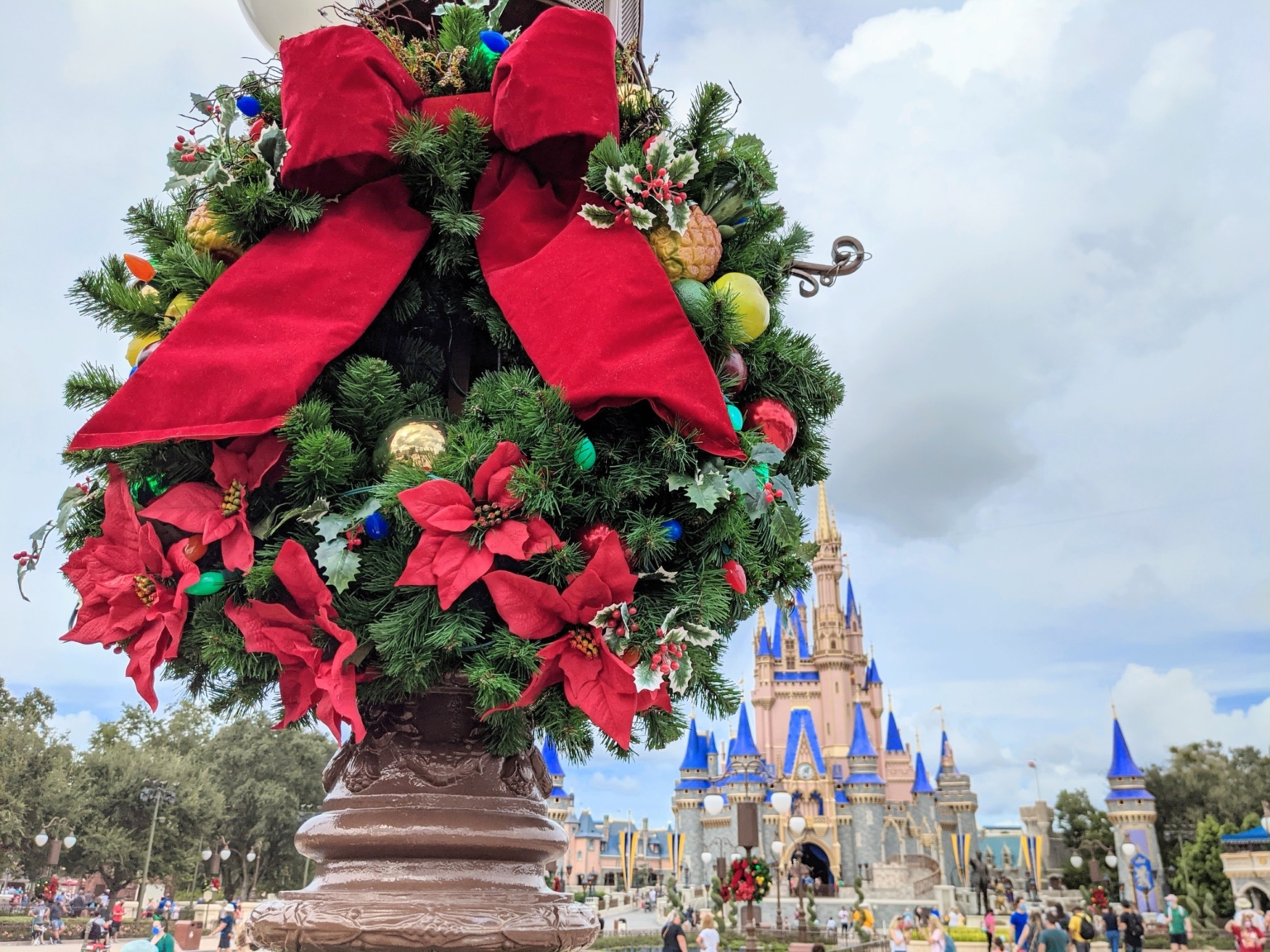 Celebrating the Holidays at Walt Disney World – Molly's Travels