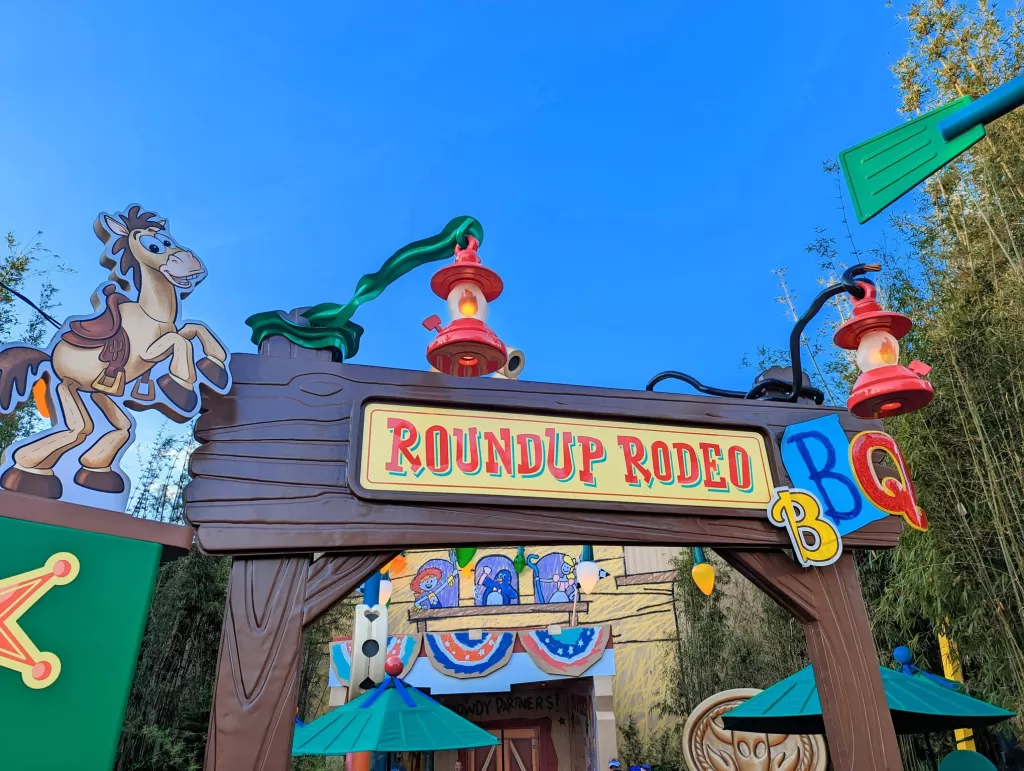 Roundup Rodeo BBQ Restaurant Review – Molly's Travels